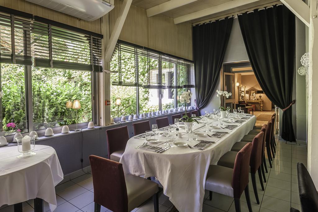 Logis Hotel - Restaurant Le Relais De Comodoliac Saint-Junien Bagian luar foto