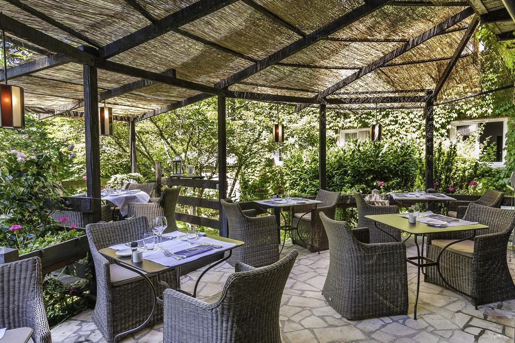 Logis Hotel - Restaurant Le Relais De Comodoliac Saint-Junien Bagian luar foto